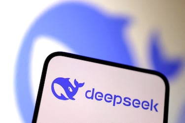 Estas son las diferencias entre ChatGPT y la IA china DeepSeek, que ha puesto en jaque a las tecnológicas de Estados Unidos