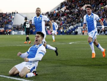 GOL 1-0 BUSTINZA