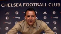 Chelsea: Terry signs new deal