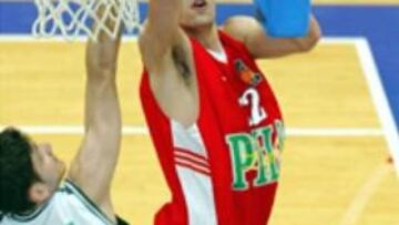 <b>Confiado</b>. El nuevo alero madridista, Vladimir Dasic, ha afirmado que fichar por el conjunto blanco es un gran reto, pero se muestra confiado en cumplir