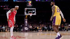 LOS ANGELES, CA - OCTOBER 20: LeBron James #23 of the Los Angeles Lakers guards Carmelo Anthony #7 of the Houston Rockets during the second quarter at Staples Center on October 20, 2018 in Los Angeles, California.   Harry How/Getty Images/AFP
 == FOR NEWSPAPERS, INTERNET, TELCOS &amp; TELEVISION USE ONLY ==