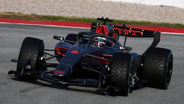 Bortoleto, con el Audi en el test de F1 en Barcelona.