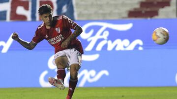 Jorge Carrascal en un partido de River en la Copa Libertadores