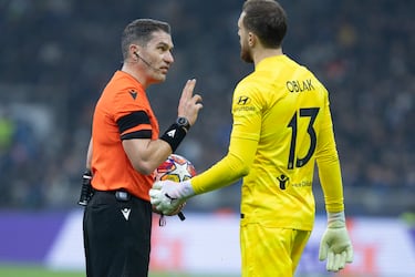 Who is István Kovács, referee for Barcelona-PSG Champions League clash?