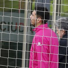 Ulloa se retiró de la sesión