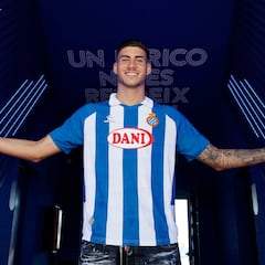 Oficial: Roberto Fernández llega a un Espanyol necesitado de gol