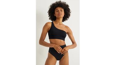 Tenemos 10 bañadores de C&A para hombre y para mujer cómodos y bonitos