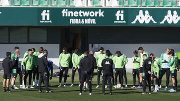 Pellegrini, con su plantel.