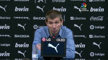 Celades: "Rodrigo es jugador del Valencia; esa es la realidad"