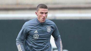 Gosens, durante un entrenamiento con Alemania.