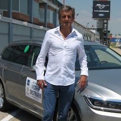 Luis Moya: “Carlos Sainz se recuperará e irá al Dakar”