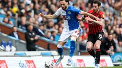 BLACKBURN, ENGLAND - APRIL 30: Ben Brereton Diaz of Blackburn Rovers holds off Adam Smith of Bournemouth during the Sky Bet Championship match between Blackburn Rovers and AFC Bournemouth at Ewood Park on April 30, 2022 in Blackburn, England.  (Photo by Robin Jones - AFC Bournemouth/AFC Bournemouth via Getty Images)