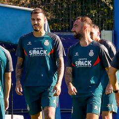 Pacheta, entre puertas giratorias