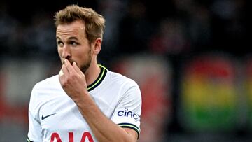 Frankfurt (Germany), 04/10/2022.- Tottenham's Harry Kane reacts after the UEFA Champions League group D stage soccer match between Eintracht Frankfurt and Tottenham Hotspur in Frankfurt, Germany, 04 October 2022. (Liga de Campeones, Alemania) EFE/EPA/SASCHA STEINBACH