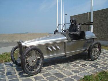 Hungría. La avenida Bernie y el mito de Szisz