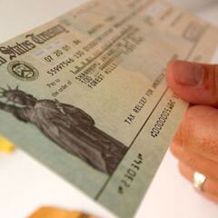 Cheque de estímulo: ¿Qué familias son elegibles para recibir $1,400 en 2022?