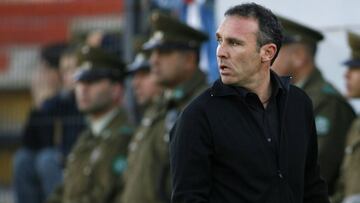 Espina toma ventaja en ByN para ser el gerente deportivo