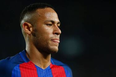Neymar looks to tread carefully with Gil Manzano