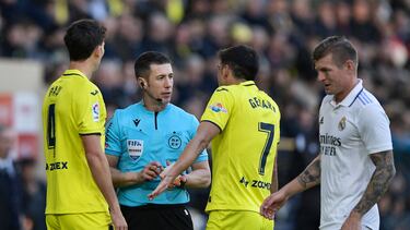 El disparate de las manos va a más