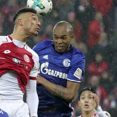 El Schalke gana al Mainz y se aferra al segundo puesto