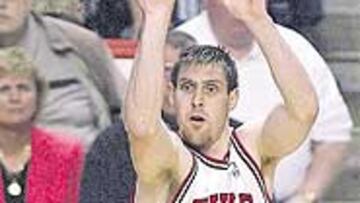 <b>UN PELIGRO. </b>Los rivales, más preocupados con Nocioni.