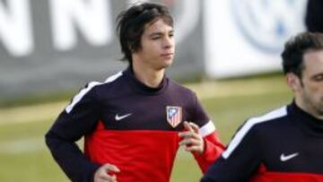 Óliver Torres en el entrenamiento del Atlético de Madrid.