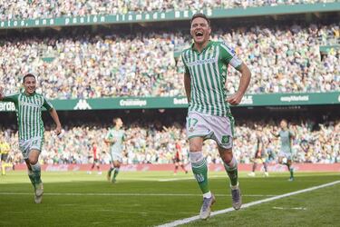El veterano centrocampista del Real Betis Balompié se enfrenta a una de las últimas temporadas de su carrera. En 1997 entró en la cantera del equipo andaluz para ascender al primer equipo en el año 2000. Con diecinueve años debutaba en Segunda División. Jugador regular, ganaría la Copa del Rey 2004-05 y accedería a la Liga de Campeones. Se convirtió en el fichaje más caro de la historia del Valencia tras los 25 millones que depositaron en las arcas de los verdiblancos. 4 años repartidos entre Málaga y Fiorentina le sirvieron para ganar madurez y experiencia. El 31 de agosto de 2015, a escasas horas del cierre de mercado, retornaba al Betis. Capitán e inversor del club, su prolongada carrera le ha permitido pulverizar récords, siendo el jugador del Betis con más partidos.