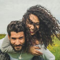 Un estudio de Harvard señala la edad perfecta a la que encontramos la felicidad: estos son los hábitos necesarios