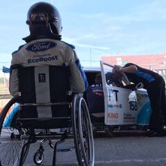 ¡Esto es espíritu de superación! Billy Monger vuelve a pilotar