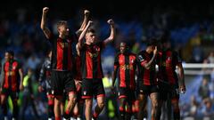 Araujo destaca en Premier League; Jiménez se atasca