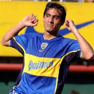 El 'Divino' Gaitán arribó a los Tigres para el torneo Apertura 2002 procedente del equipo bostero después de ser campeón de la Copa Libertadores y subcampeón de la Copa Intercontinental 2001.