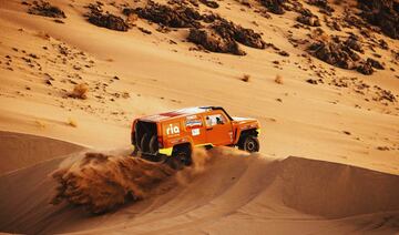El Rally de Marruecos ha cumplido el papel de preparación para el Dakar. Audi y BRX no han acudido por lo que hay grandes ausencias como las de Sainz, Peterhansel, Roma y Loeb. Hay 2.656 kilómetros de recorrido (1.633 cronometrados) alrededor de Zagora repartidos en cinco etapas.
