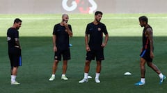 Mascherano: ''¿Neymar? Está con nosotros, ojalá se quede''