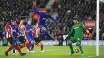 El gol de van Persie que dio la victoria al Manchester United.