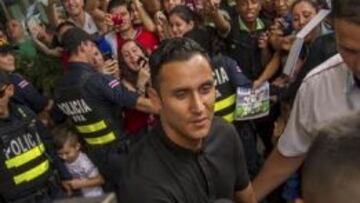 La llegada de Keylor a Costa Rica provocó la locura de los aficionados que le brindaron un recibimiento caluroso.