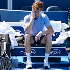 Cahill y el estado de salud de Sinner: “Confiamos en que se ponga bien”