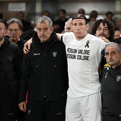 Lecce disputa un partido sin escudo en su camiseta y le declara la guerra a la Serie A