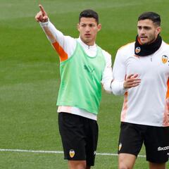 El Valencia tiene a su delantera en el aire