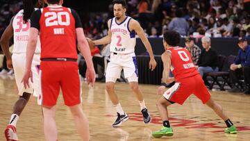 Rigoberto Mendoza, jugador de Capitanes CDMX, en partido frente a Memphis Hustle en la NBA G League.