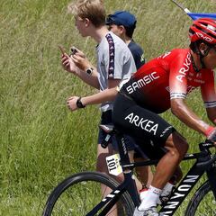 Director deportivo del Arkéa, molesto con Nairo y su equipo