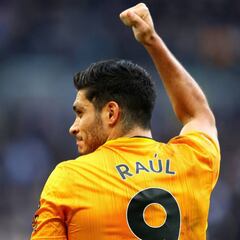 Raúl Jiménez llegó hasta las lágrimas en su despedida de Wolves