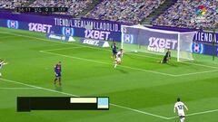 Ronaldo Nazario, frotándose las manos: otro gol de su '9'