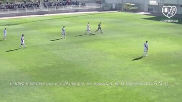 Bonito gesto del Rayo B: se deja un gol tras marcar con un rival en el suelo