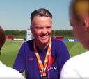 La curiosa propuesta de Van Gaal a una mujer en un entrenamiento