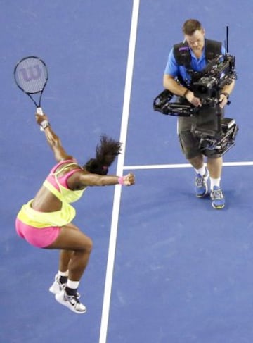 Serena Williams se quedó con el 19° título grande de su carrera, tras vencer a Maria Sharapova.