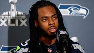 Richard Sherman, cornerback de los Seahawks, es uno de los jugadores que más titulares deja a la prensa.