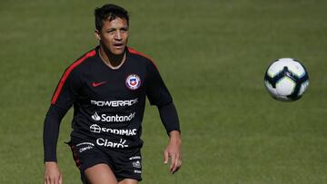 Alexis Sánchez revivió su penal histórico en amistoso de la Roja