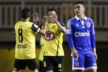 Joao Ortiz lamenta el autogol que anotó para San Luis en Quillota.