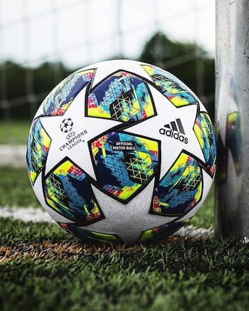 Asi será el balón utilizado para la Champions League 2019/20. La marca alemana apuesta por un diseño novedoso que combinará tonos verdes, naranjas, amarillos, azules y negros.

