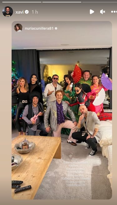 El divertido disfraz de Xavi en una fiesta con karaoke
